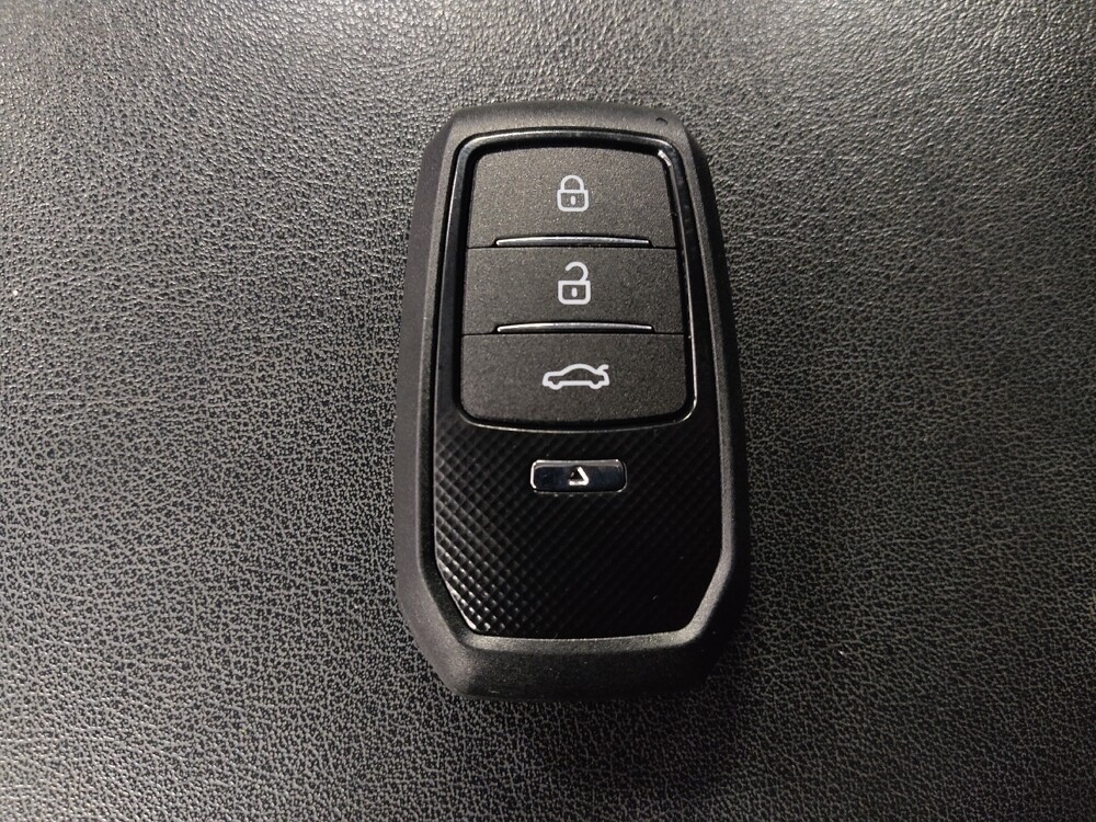 2017 Ford Edge in Marietta, GA 30062 - 18096392 32