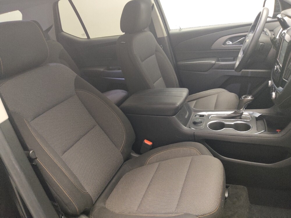 2019 Chevrolet Traverse in Stone Mountain, GA 30083 - 18096400 21