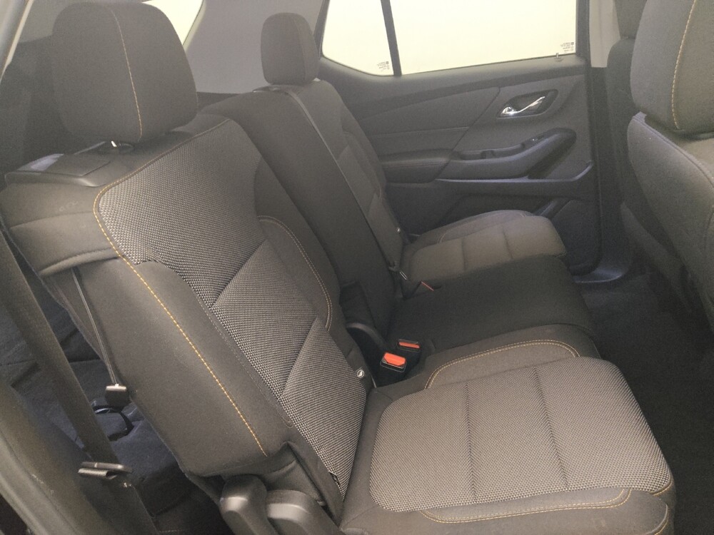 2019 Chevrolet Traverse in Stone Mountain, GA 30083 - 18096400 19