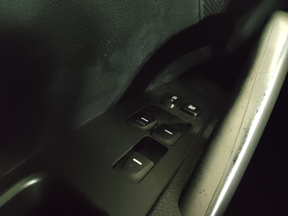 2017 Hyundai Veloster in Knoxville, TN 37923 - 18096404 27