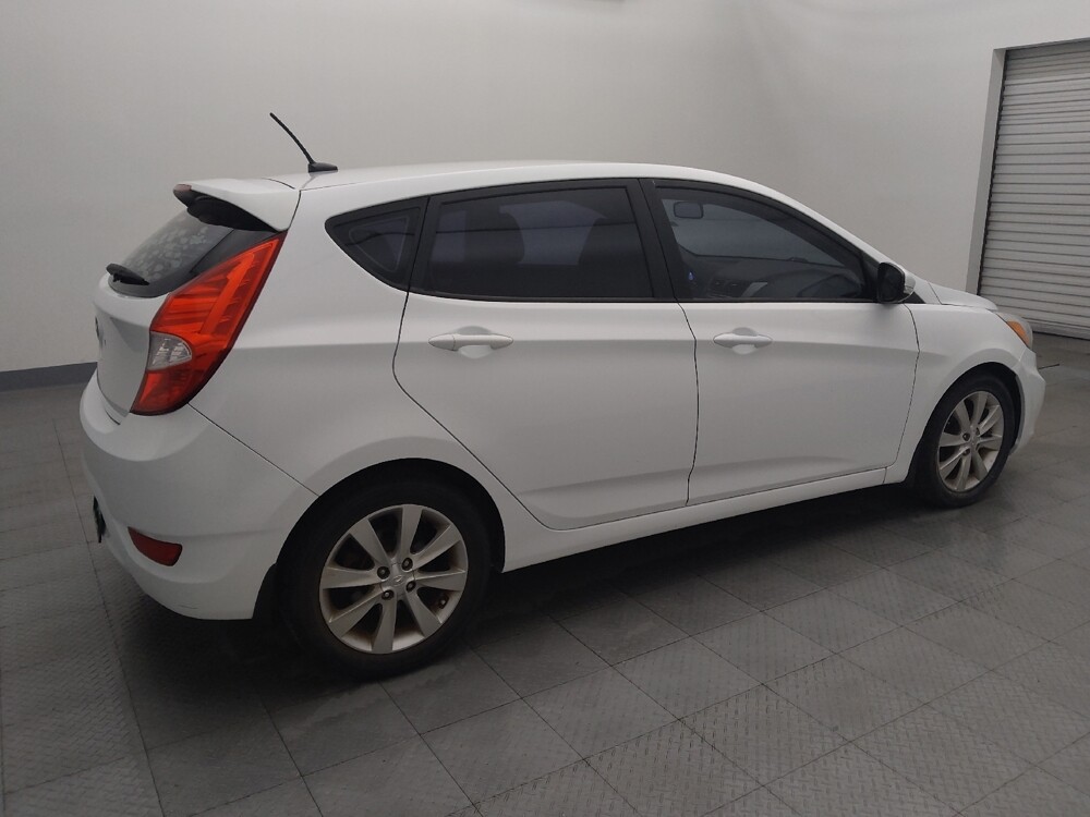 2014 Hyundai Accent in Houston, TX 77074 - 18096407 10