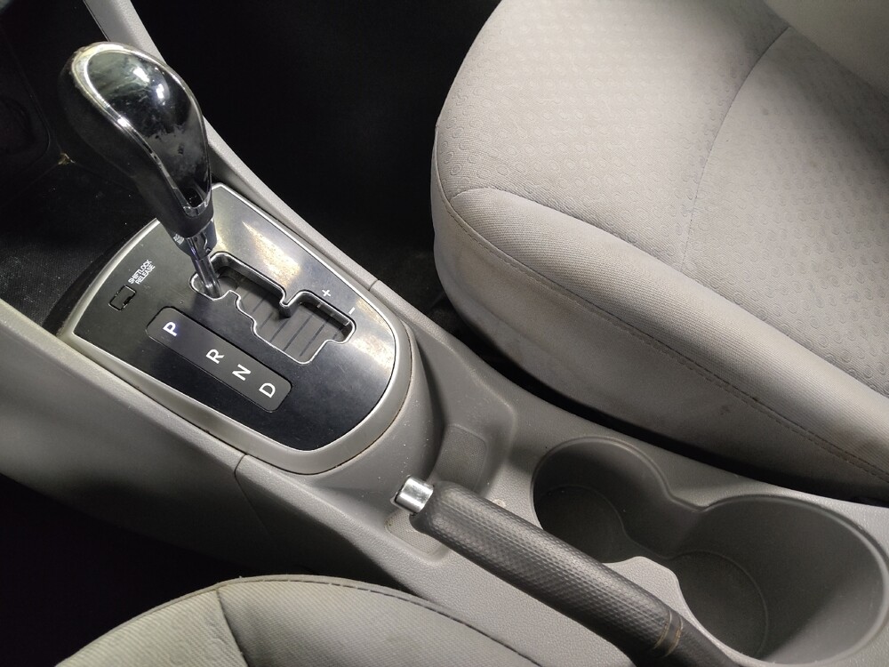 2014 Hyundai Accent in Houston, TX 77074 - 18096407 26