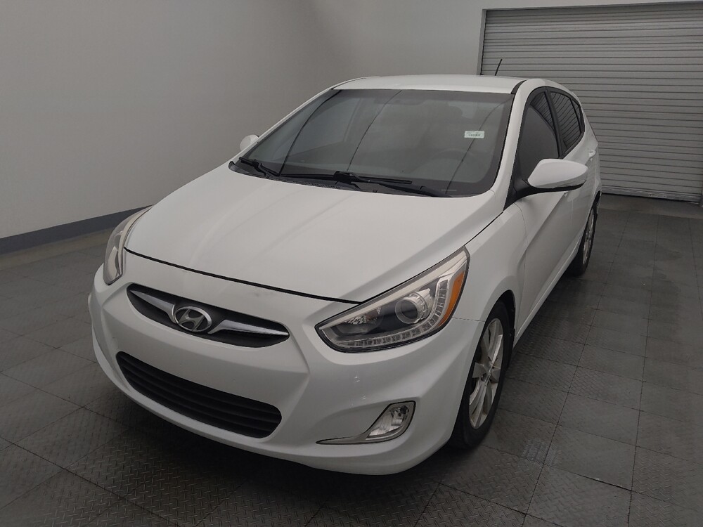 2014 Hyundai Accent in Houston, TX 77074 - 18096407 15