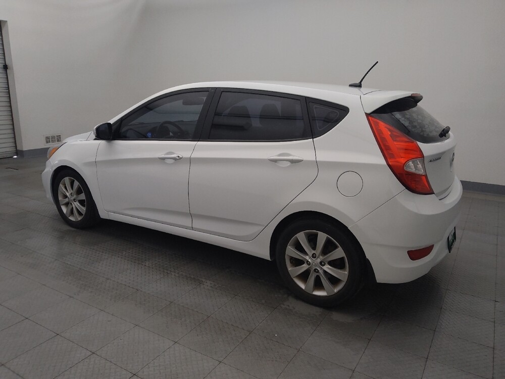 2014 Hyundai Accent in Houston, TX 77074 - 18096407 3