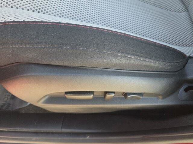 2011 Chevrolet Equinox in Mesa, AZ 85212 - 18096408 47