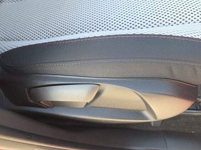 2011 Chevrolet Equinox in Mesa, AZ 85212 - 18096408 61