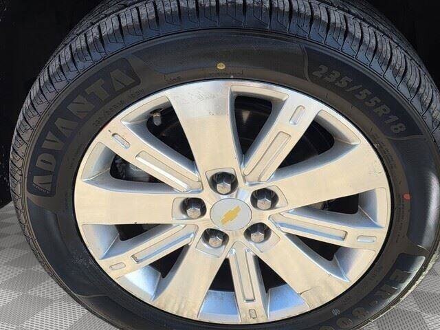 2011 Chevrolet Equinox in Mesa, AZ 85212 - 18096408 11