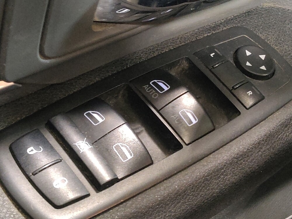 2021 RAM 1500 in Fort Worth, TX 76116 - 18096413 27