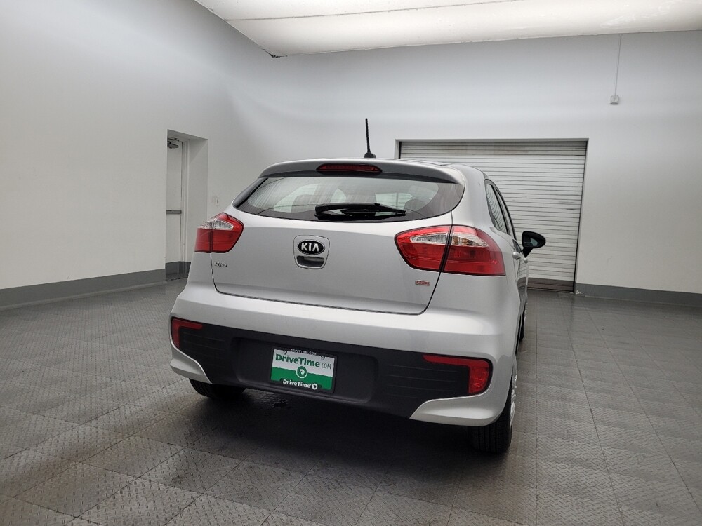 2016 Kia Rio in Glendale, AZ 85301 - 18096421 7