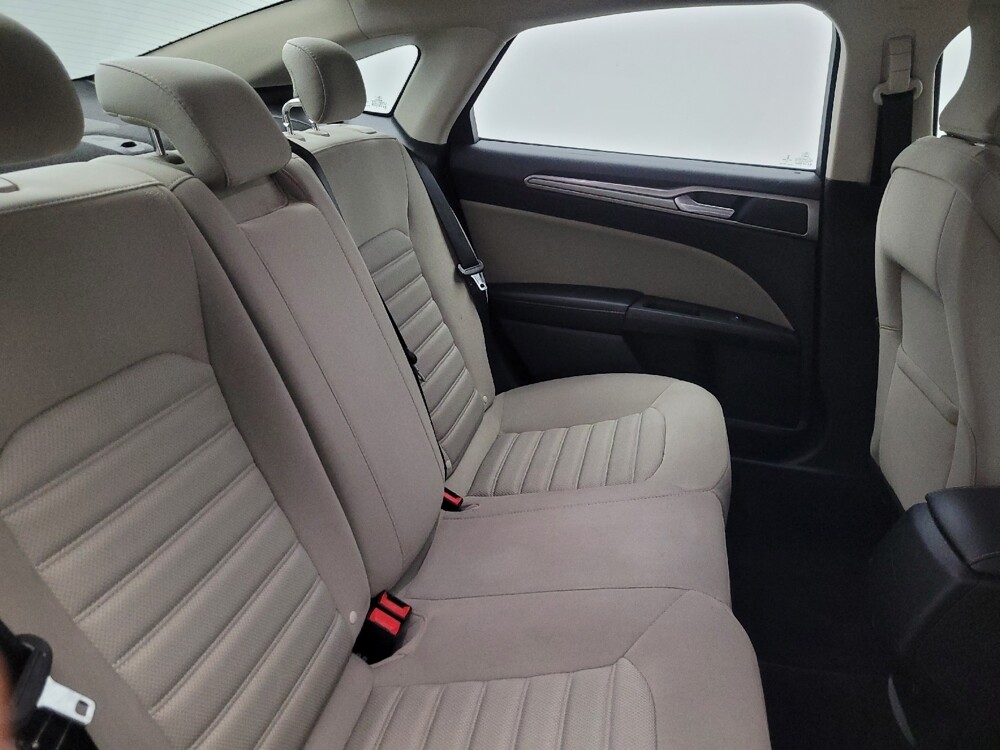 2018 Ford Fusion in Tucson, AZ 85705 - 18096422 19