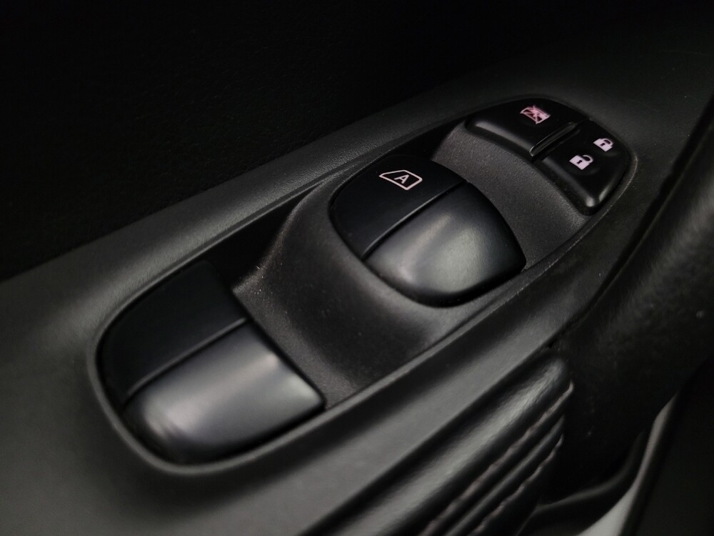 2019 Nissan Rogue in Phoenix, AZ 85022 - 18096423 27