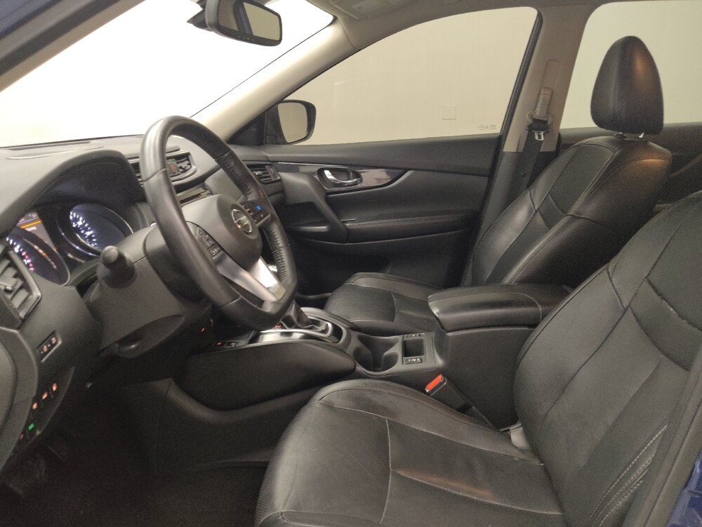 2019 Nissan Rogue in Lombard, IL 60148 - 18096426 17