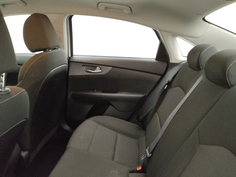 2020 Kia Forte in Tallahassee, FL 32304 - 18096427 18