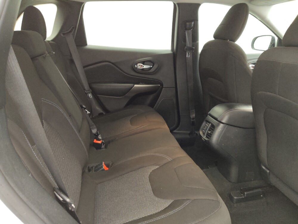 2020 Jeep Cherokee in Lakeland, FL 33815 - 18096430 19