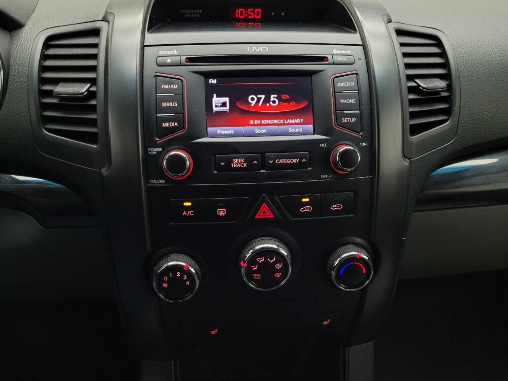 2013 Kia Sorento in Las Vegas, NV 89102 - 18096435 25