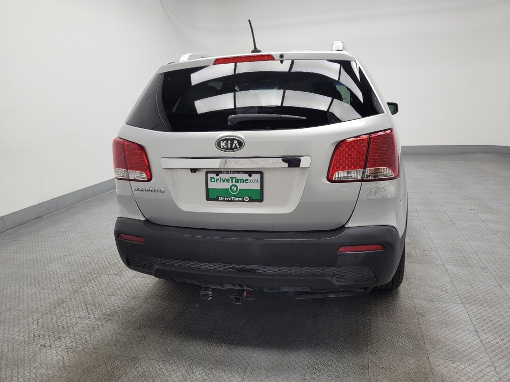 2013 Kia Sorento in Las Vegas, NV 89102 - 18096435 7