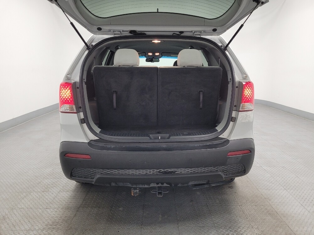2013 Kia Sorento in Las Vegas, NV 89102 - 18096435 29