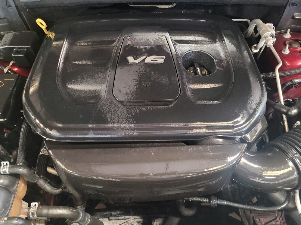 2017 Jeep Grand Cherokee in Columbia, SC 29210 - 18096442 30