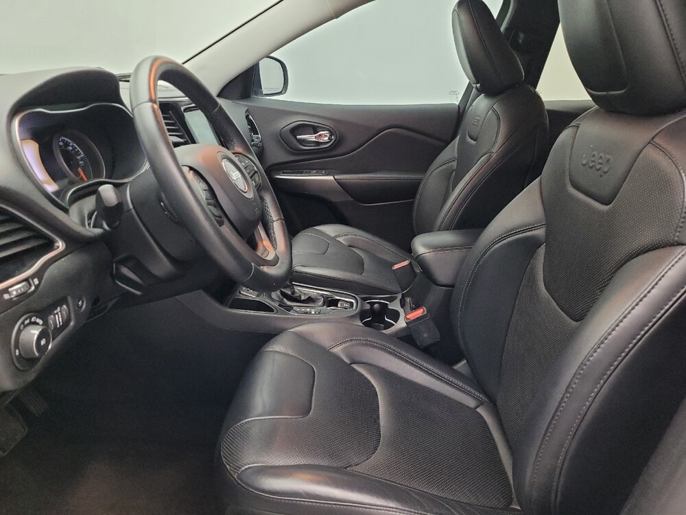 2019 Jeep Cherokee in Ocala, FL 34471 - 18096453 17