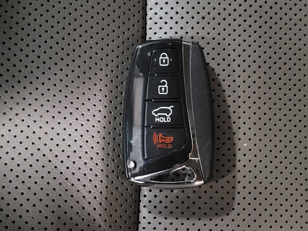 2017 Hyundai Santa Fe in Ocala, FL 34471 - 18096457 32