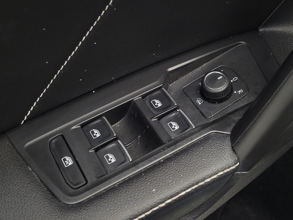 2022 Volkswagen Tiguan in Jacksonville, FL 32210 - 18096458 27