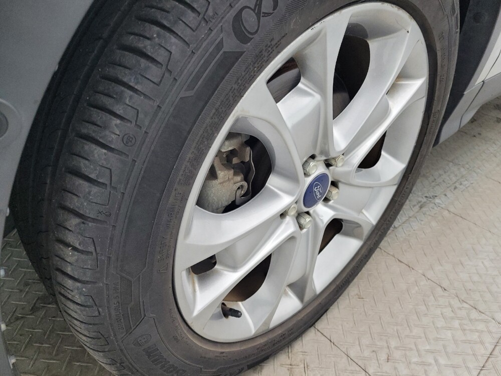 2014 Ford Escape in Greenville, SC 29607 - 18096470 31