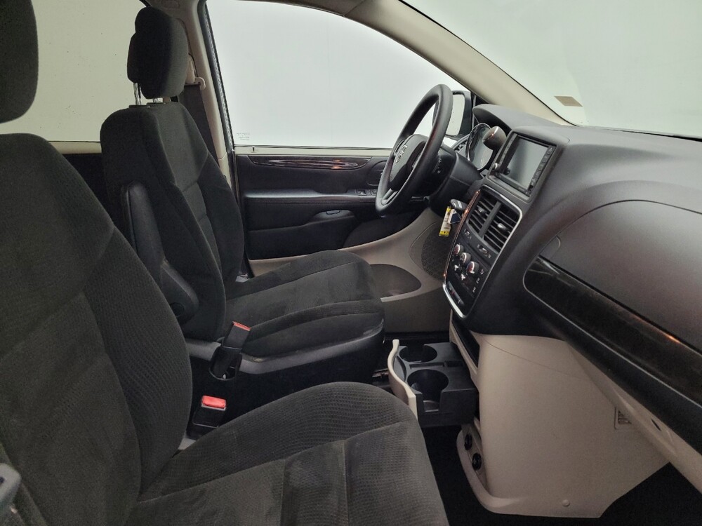 2017 Dodge Grand Caravan in Greensboro, NC 27407 - 18096473 21