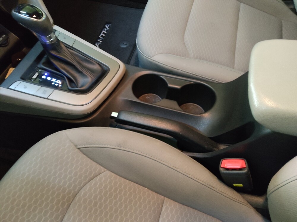 2020 Hyundai Elantra in Greenville, NC 27834 - 18096474 26