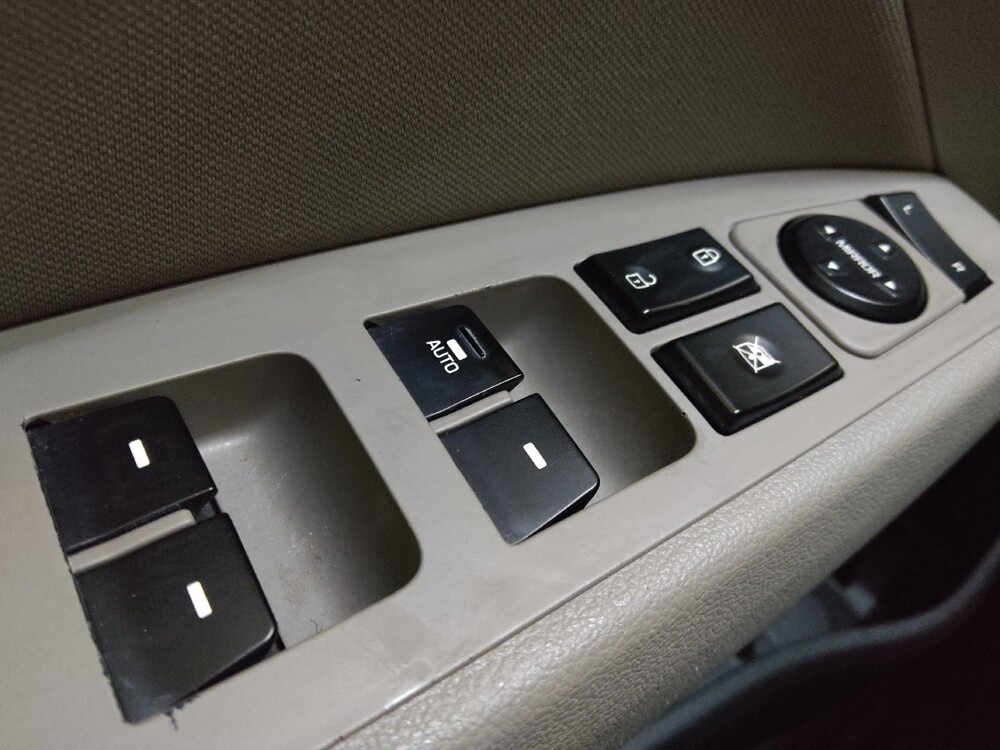 2020 Hyundai Elantra in Greenville, NC 27834 - 18096474 27