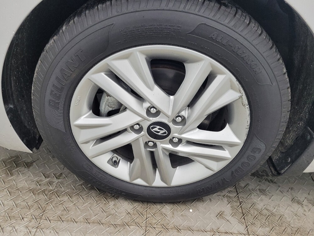 2020 Hyundai Elantra in Greenville, NC 27834 - 18096474 31