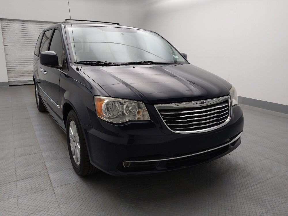 2016 Chrysler Town & Country in Colorado Springs, CO 80909 - 18096478 14