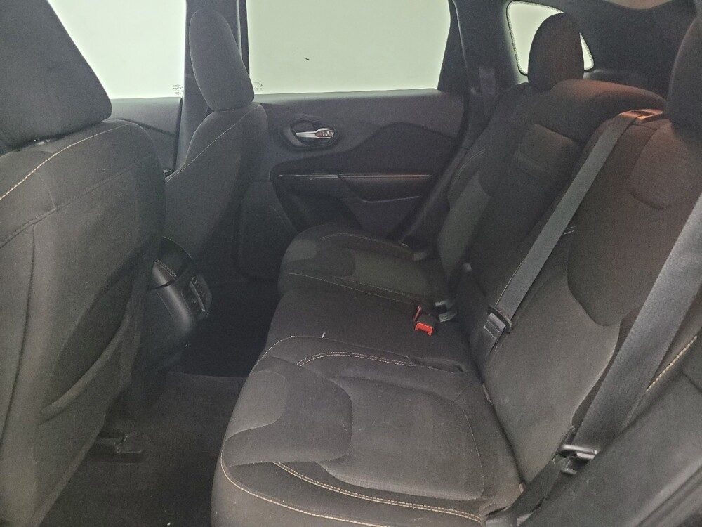 2016 Jeep Cherokee in Huntsville, AL 35816 - 18096483 18