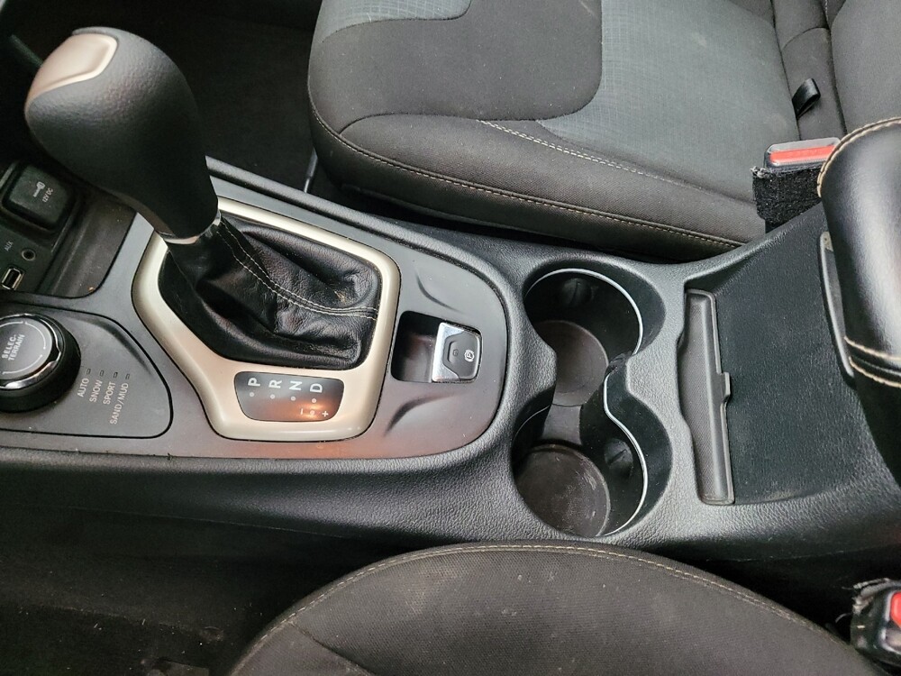 2016 Jeep Cherokee in Huntsville, AL 35816 - 18096483 26