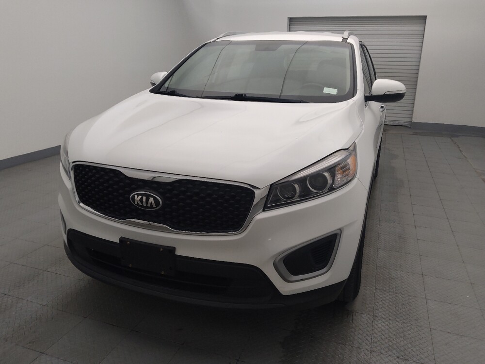 2017 Kia Sorento in Houston, TX 77060 - 18096492 15