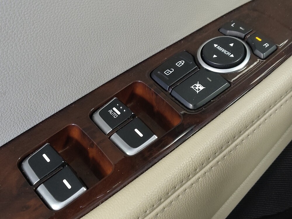 2017 Kia Sorento in Houston, TX 77060 - 18096492 27