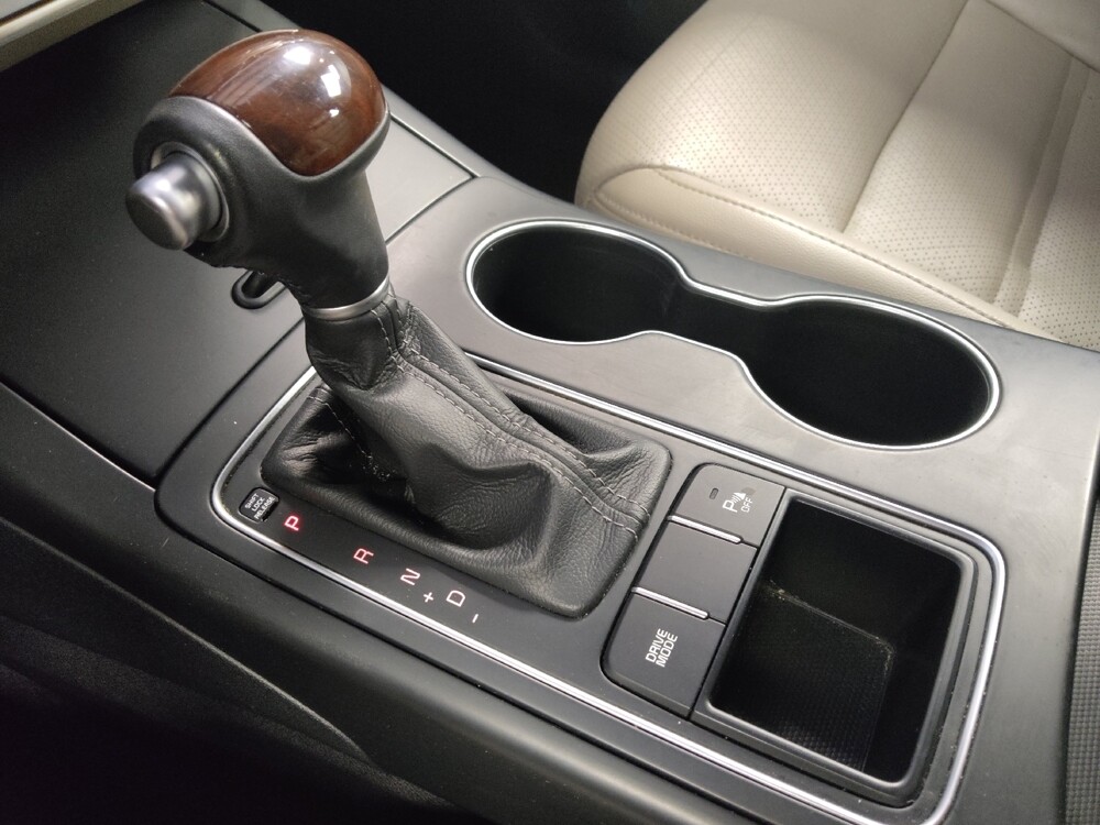 2017 Kia Sorento in Houston, TX 77060 - 18096492 26