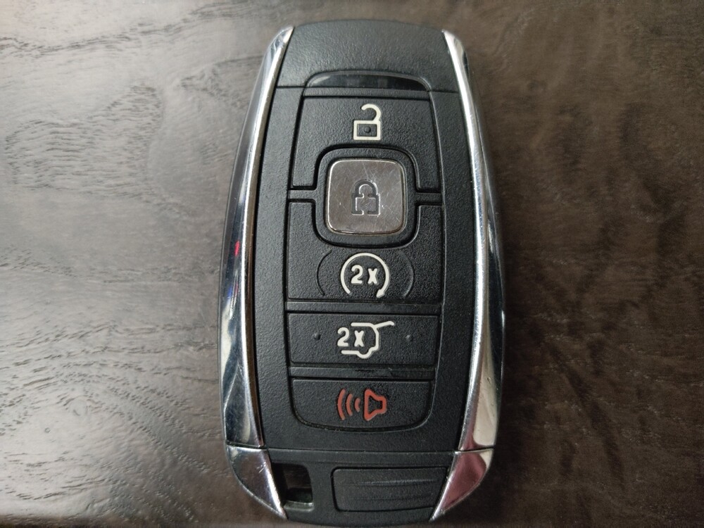 2019 Lincoln Navigator in Houston, TX 77060 - 18096493 32