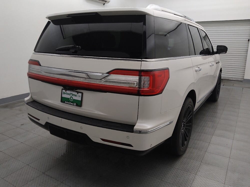 2019 Lincoln Navigator in Houston, TX 77060 - 18096493 7