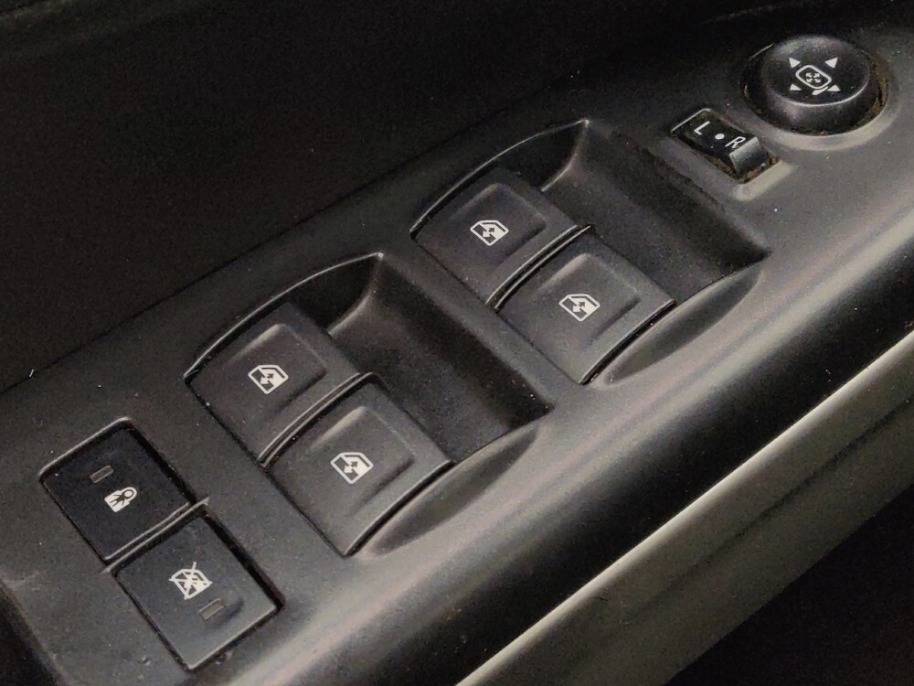 2018 Chevrolet Colorado in Houston, TX 77060 - 18096494 27