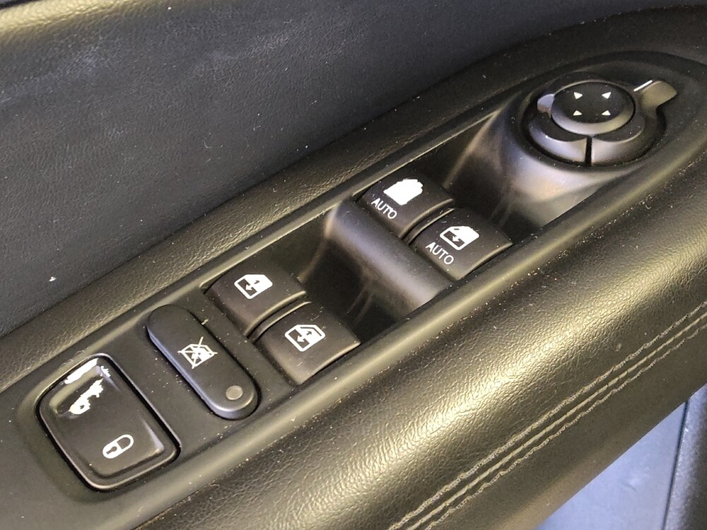 2019 Jeep Compass in Houston, TX 77060 - 18096495 27