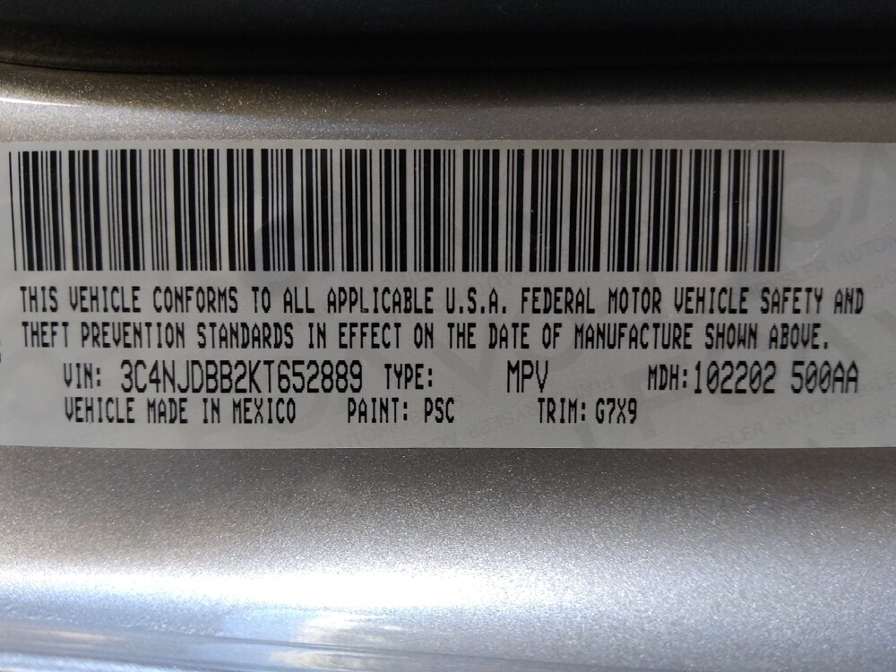 2019 Jeep Compass in Houston, TX 77060 - 18096496 33