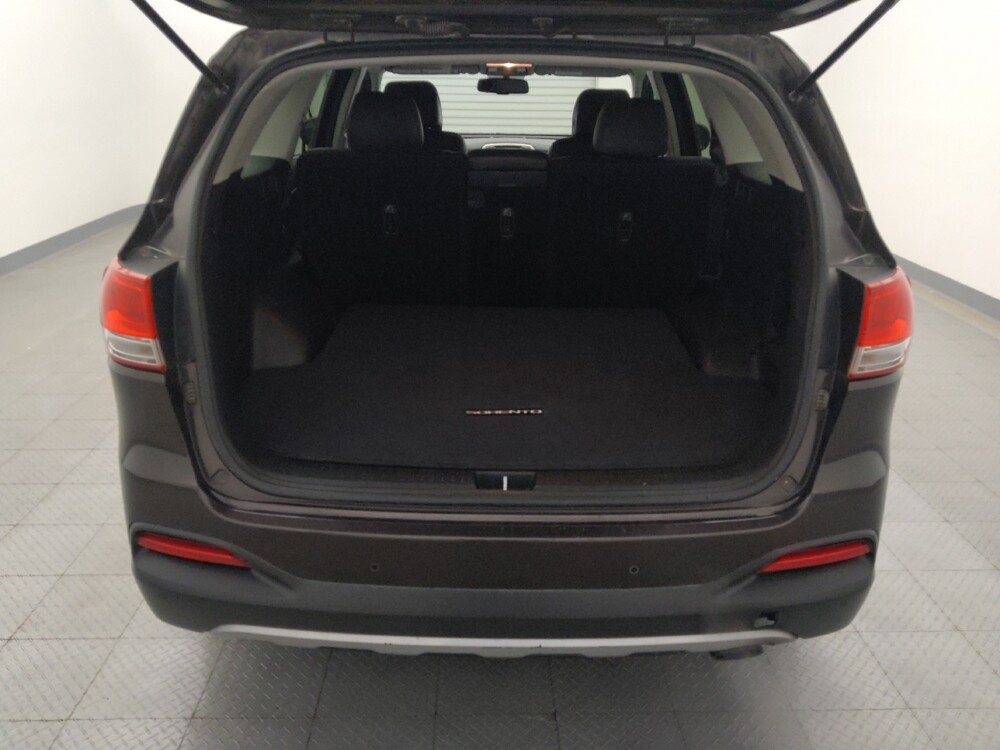 2017 Kia Sorento in Baton Rouge, LA 70816 - 18096498 29