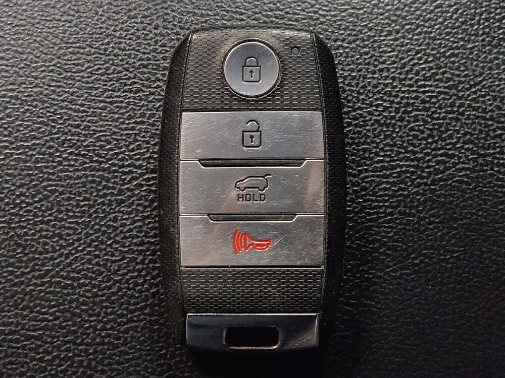 2017 Kia Sorento in Baton Rouge, LA 70816 - 18096498 32