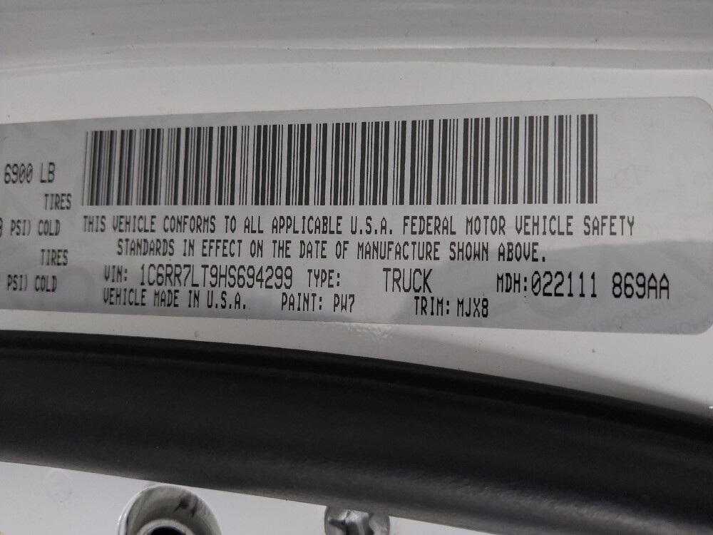 2017 RAM 1500 in Knoxville, TN 37923 - 18096501 33