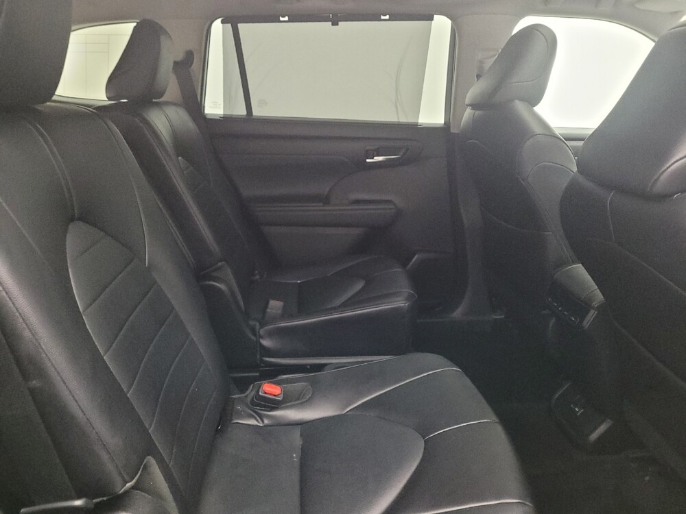 2022 Toyota Highlander in Lexington, KY 40509 - 18096504 19