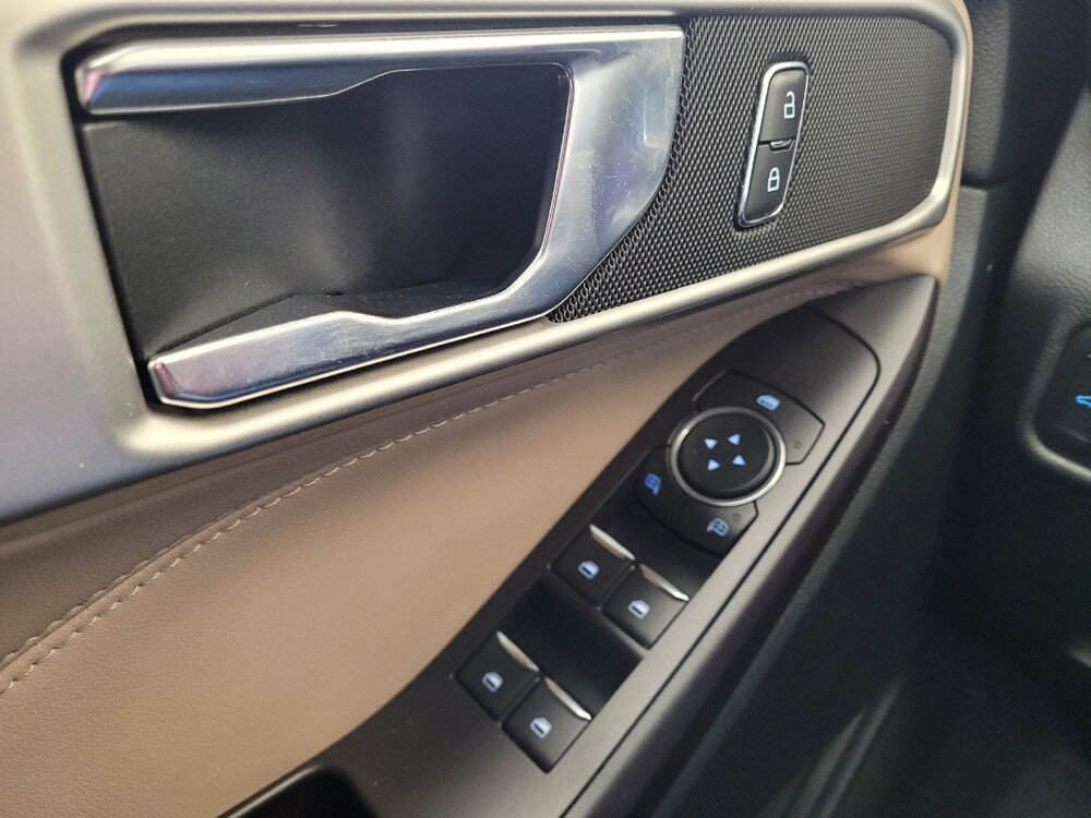 2020 Ford Explorer in Lexington, KY 40509 - 18096507 27