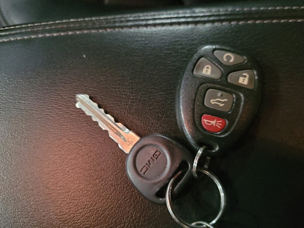 2014 GMC Acadia in Plymouth Meeting, PA 19462 - 18096515 32