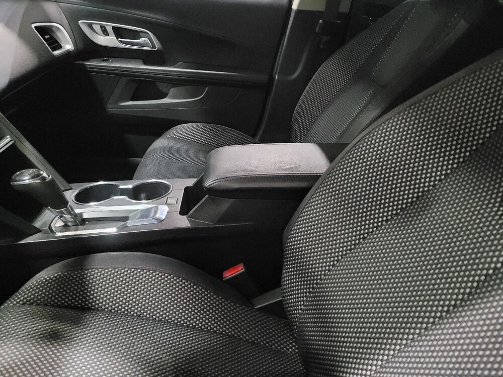 2017 Chevrolet Equinox in Allentown, PA 18103 - 18096518 26