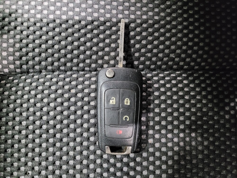 2017 Chevrolet Equinox in Allentown, PA 18103 - 18096518 32