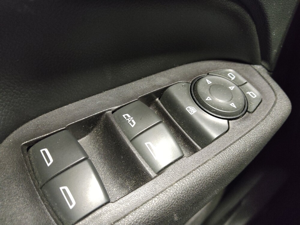 2019 Chevrolet Equinox in Greenville, SC 29607 - 18096522 27